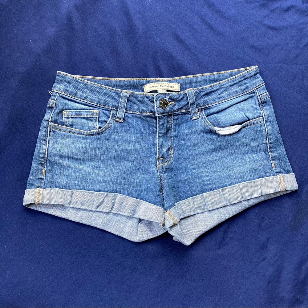 Forever 21 jean shorts 🌹